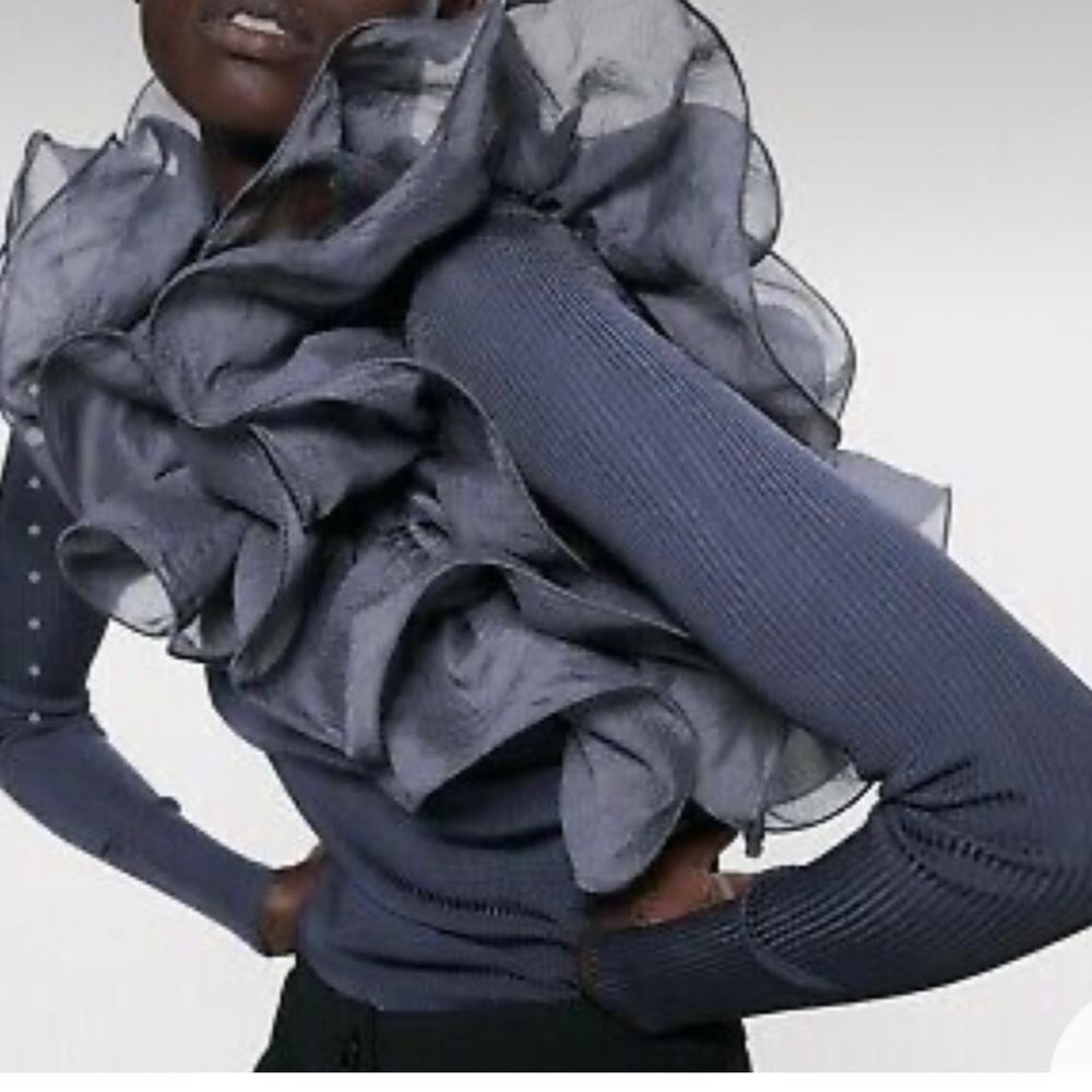 ZARA rare ruffle top